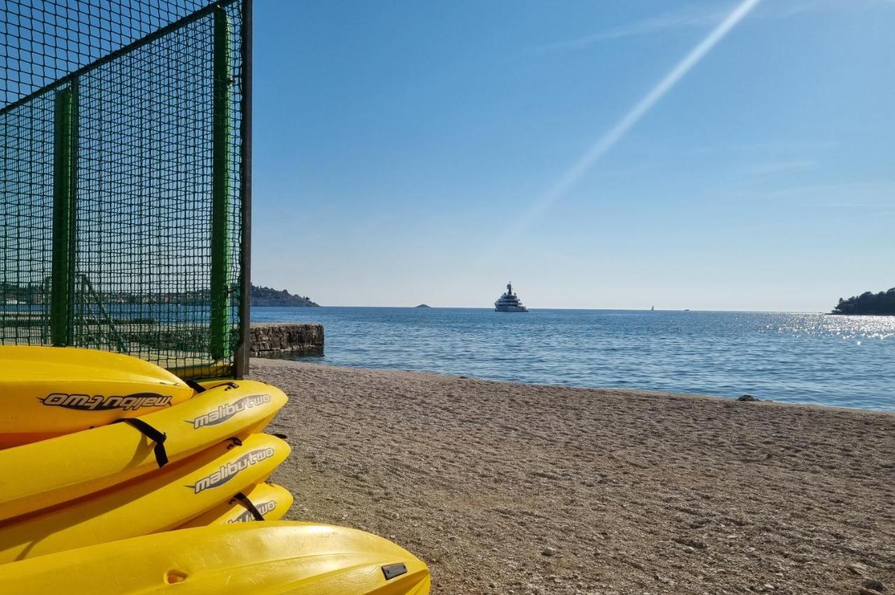 Porton Mobile Home Rovinj Buitenkant foto